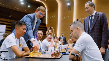 Timur Turlov Chess photo
