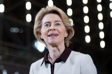 Ursula von der Leyen velemeny cikk digitalis strategia europai bizottsag cikkbe