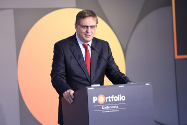 vizkeleti sándor amundi fotó stiller ákos