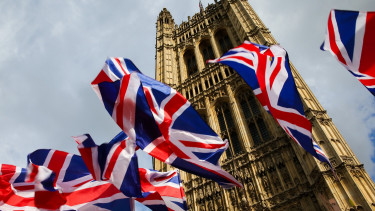 Westminster brexit brit kilepes tortenelmi dontes