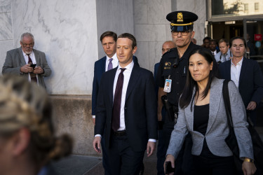 Zucc meghallgatás után
